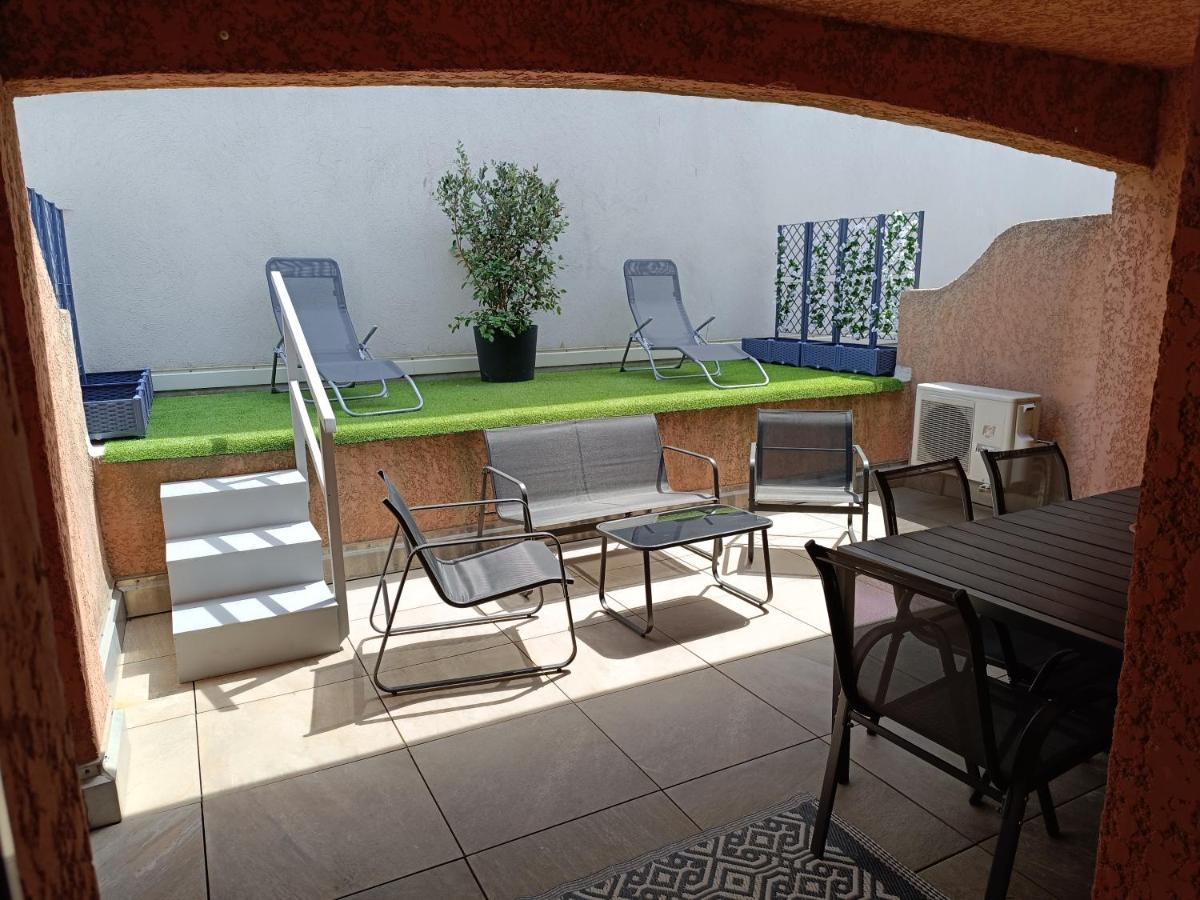 Appartement A 50 Metres De La Plage Fréjus Extérieur photo