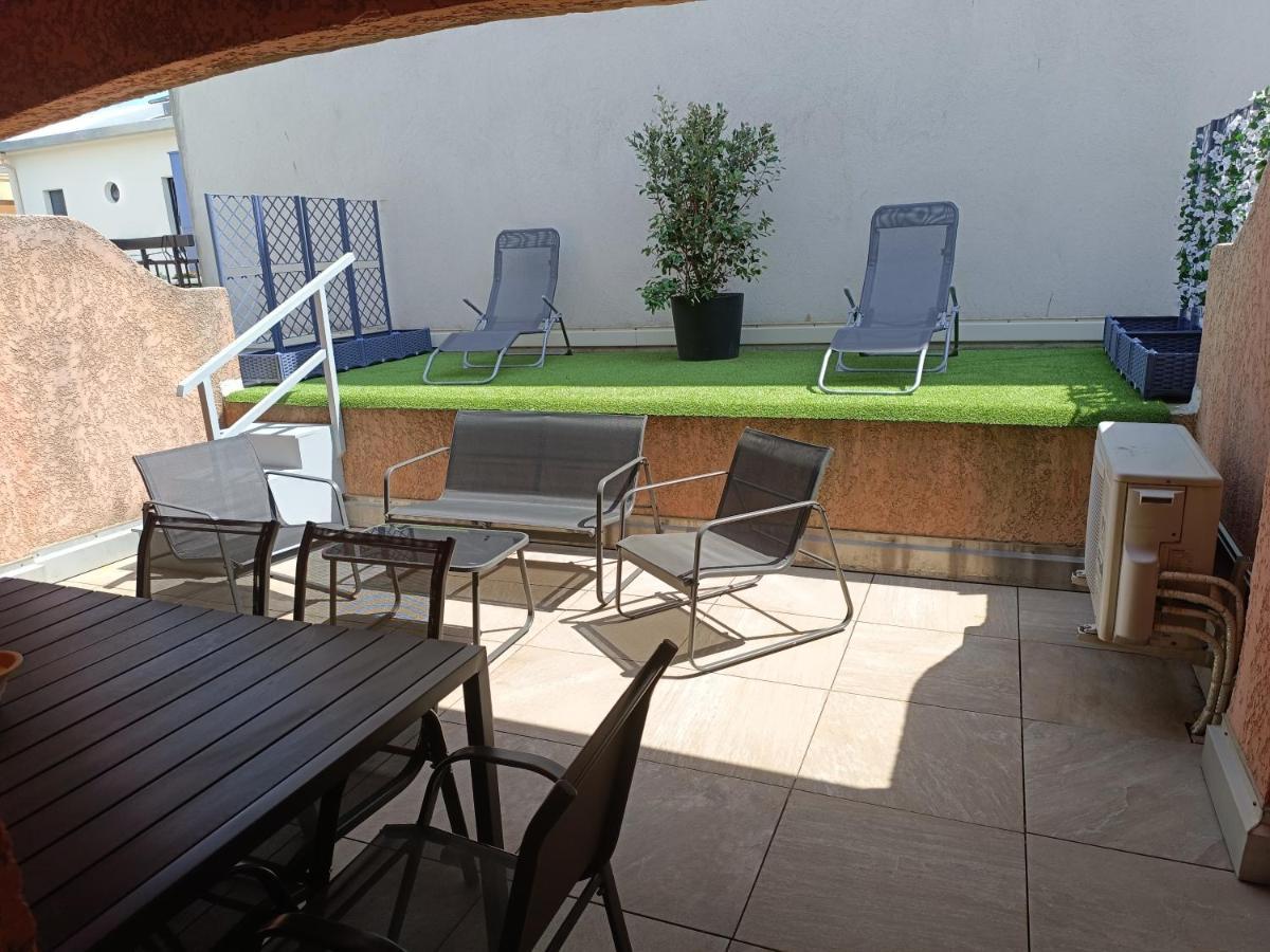 Appartement A 50 Metres De La Plage Fréjus Extérieur photo