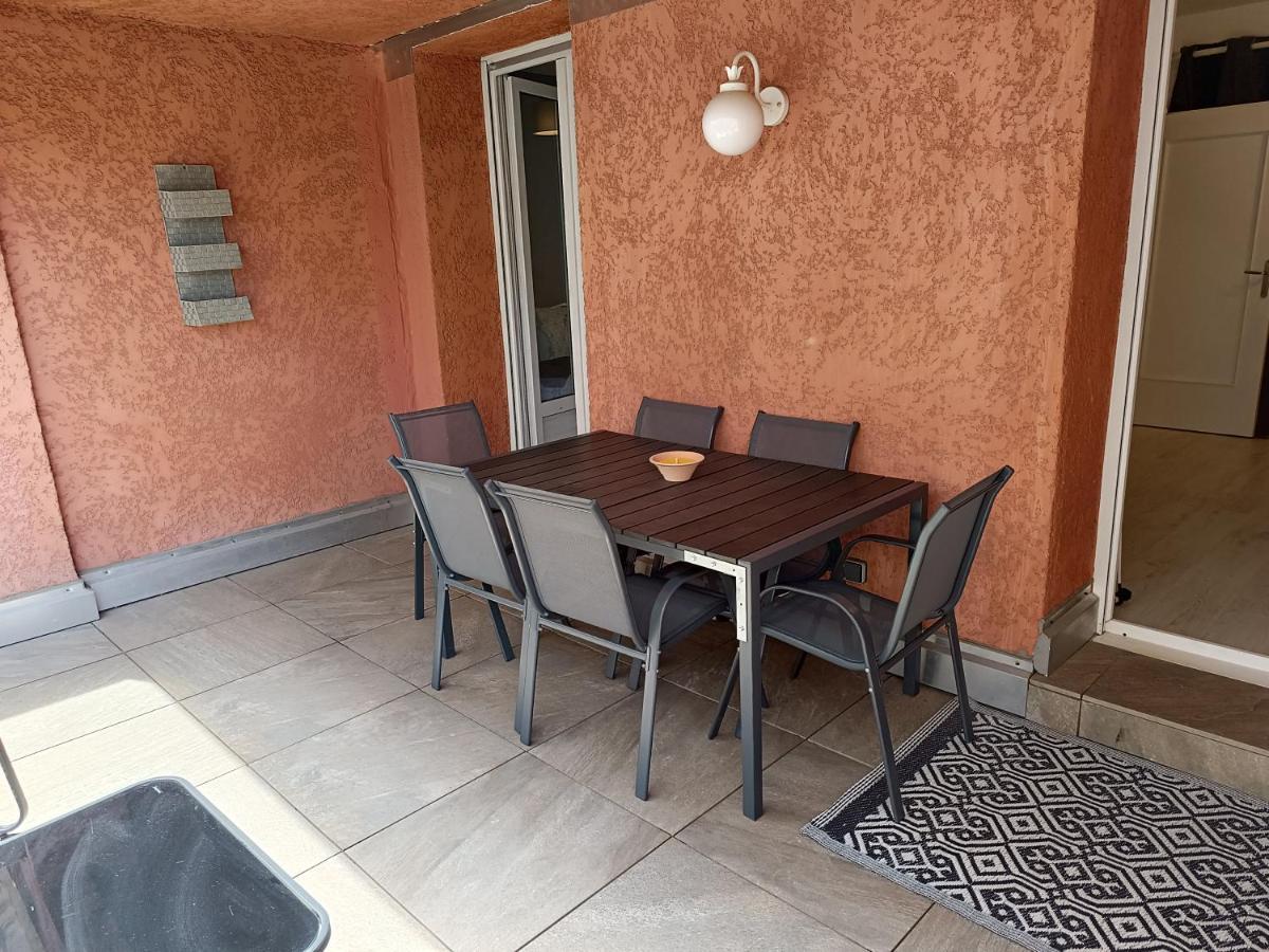 Appartement A 50 Metres De La Plage Fréjus Extérieur photo